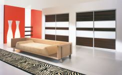 vestavěné skříně do obývacího pokoje