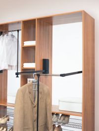 vybavení vestavěné skříně